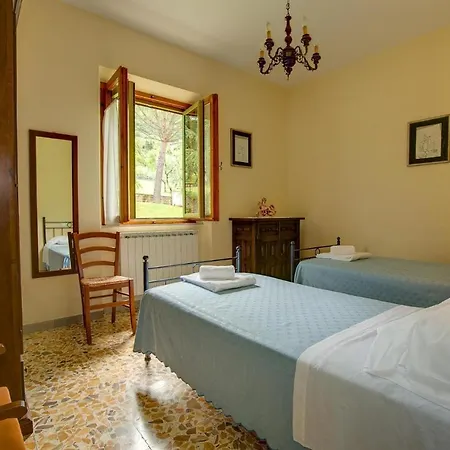 Catrosse Sleeps 4 Pool Wifi Вилла Кортона